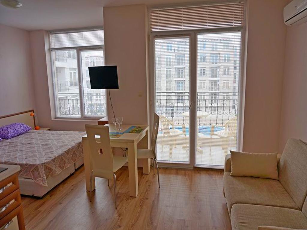 Gt Down Park Apartments Slantchev Briag Chambre photo